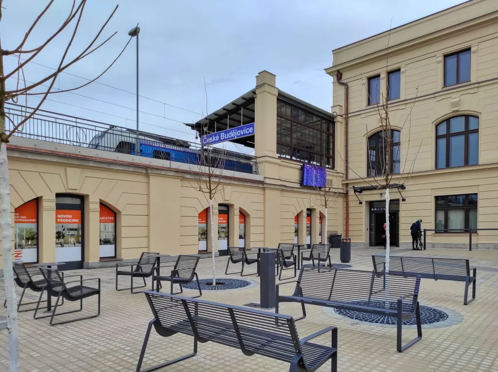 Železniční stanice České Budějovice, severní vstup