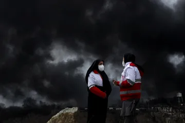 Černý déšť v Íránu je jen začátek. Ve válce může jít o vodu