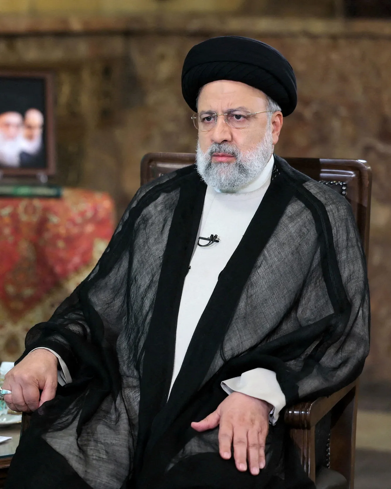Vrtulník s íránským prezidentem havaroval. Informace jsou znepokojivé, řekl státní činitel