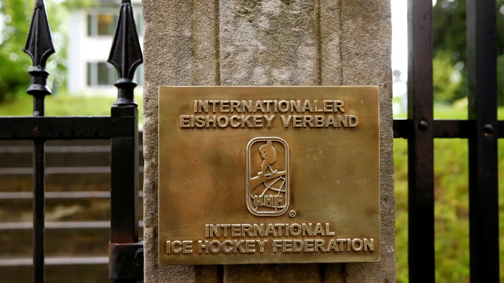 Logo Mezinárodní hokejové federace na jejím hlavním sídle ve švýcarském Curychu