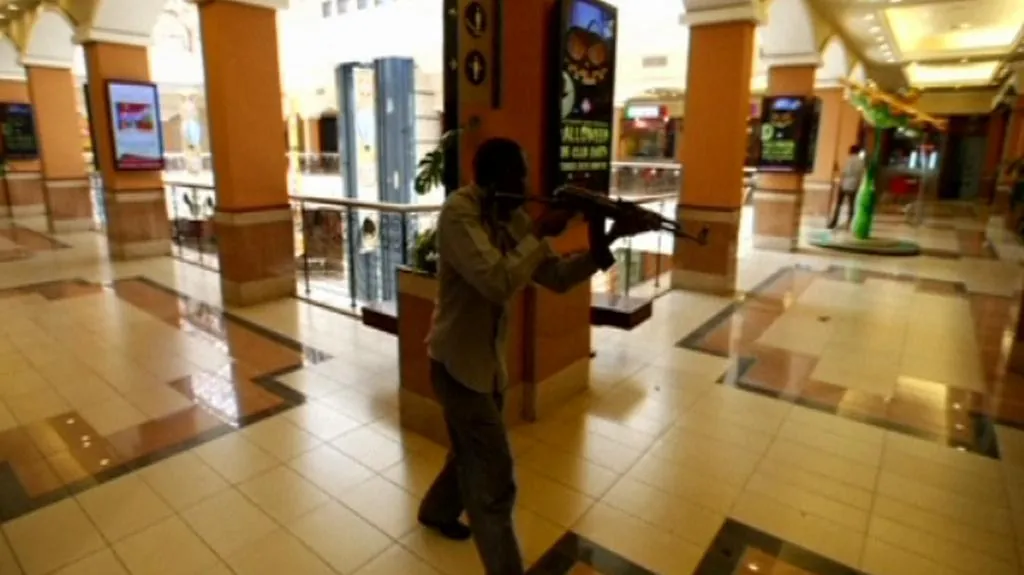 Islamisté zaútočili na nákupní centrum v Nairobi