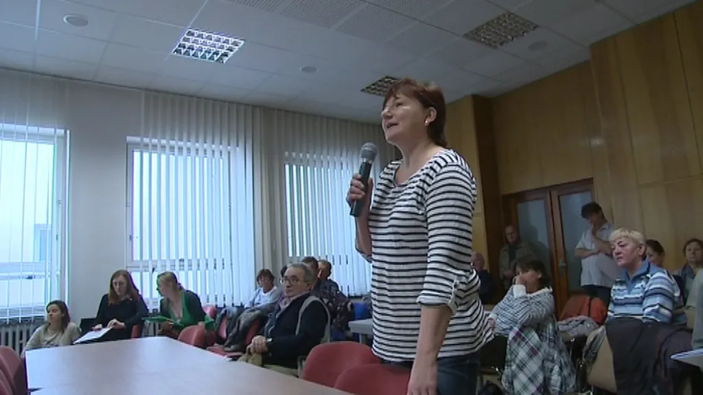 Kritici stavby se sešli na veřejném projednávání