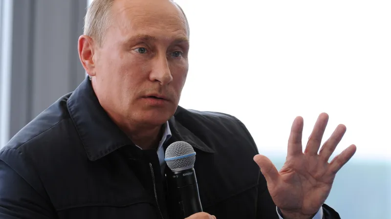 Vladimir Putin při debatě s mládeží