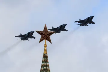 Sestřel ruské stíhačky nad NATO by byl adekvátní, věří Jurečka. Šafránková zmínila hysterii