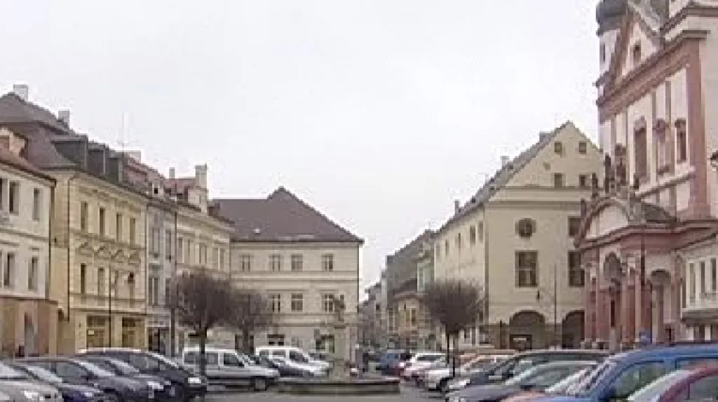 Chomutovské náměstí