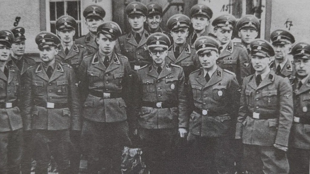 Příslušníci kladenského gestapa