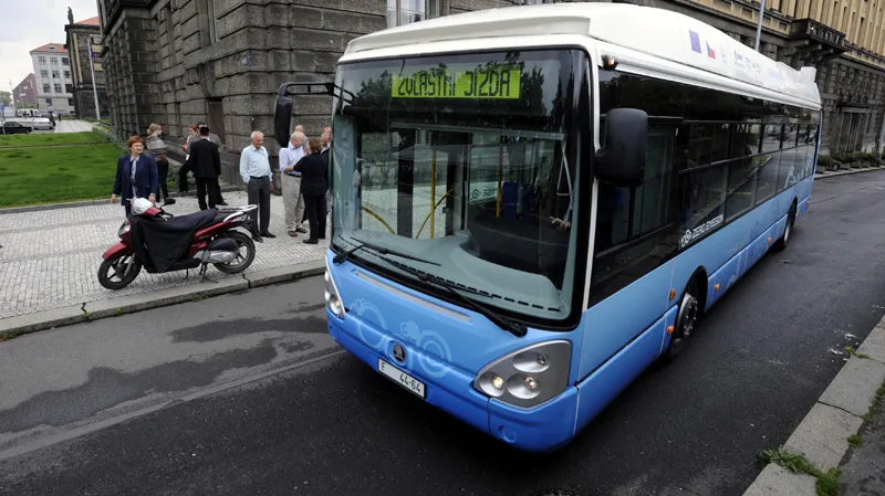 Vodíkový autobus TriHyBus