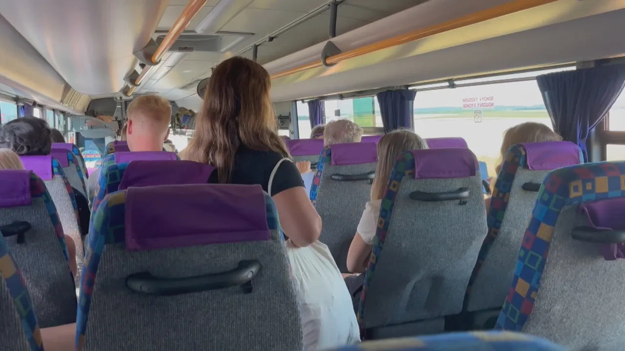 Jihomoravský kraj po vážné nehodě autobusů řeší, jak v nich zvýšit bezpečnost