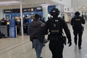 Utíkali tak rychle, že Bulhaři nestihli vydat zatykač. Vrahy dopadli v Čechách